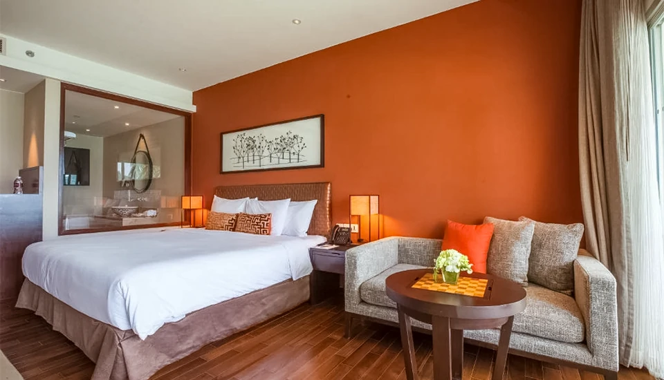 هتل پوکت پانوا بیچ فرانت ریزورت